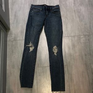 BDG Denim Mid-Rise Knee-Ripped Jeans
